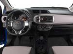 Toyota Yaris LE 3-Door 2011 года (US)